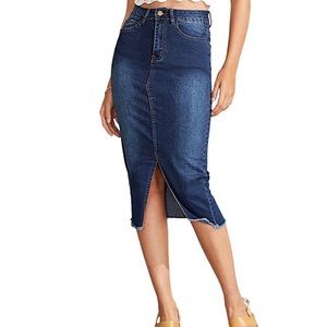 NWOT stretchy Midi skirt